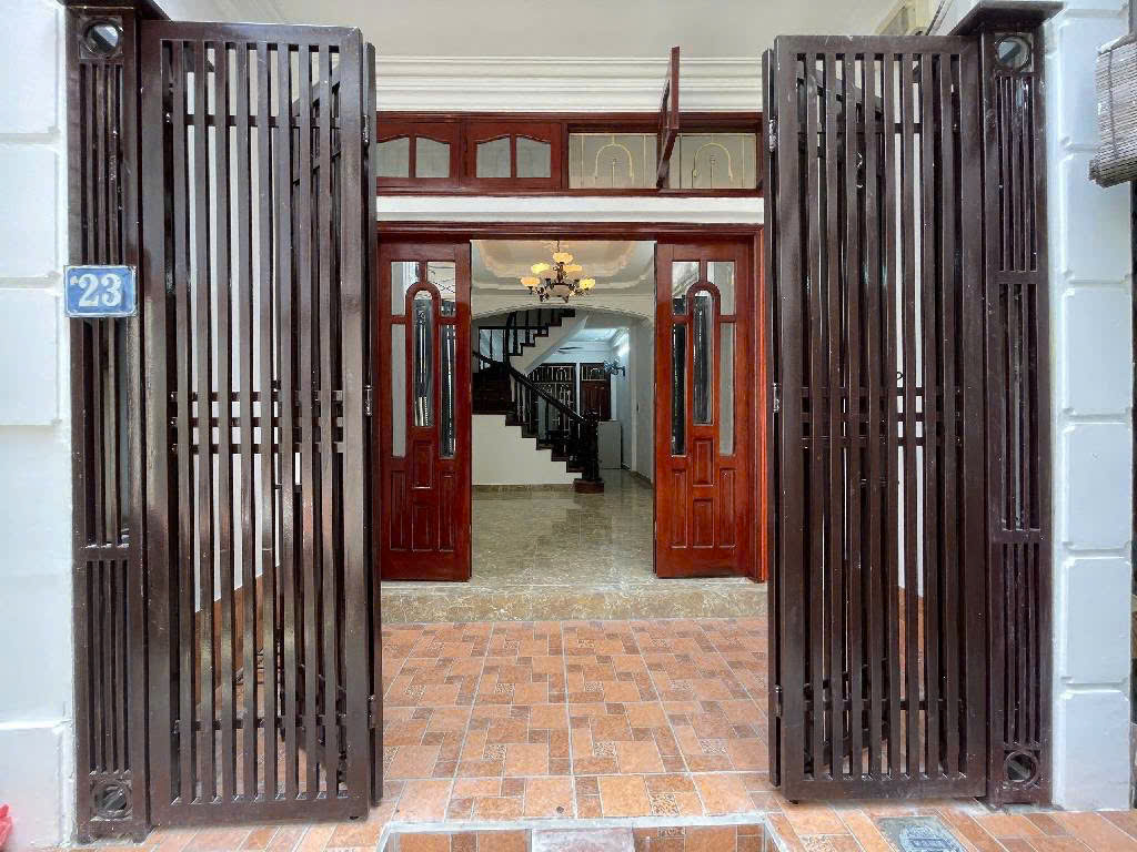 Bán gấp nhà Đội Cấn – trung tâm Ba Đình, 10m ra ô tô tránh, giá cực hợp lý