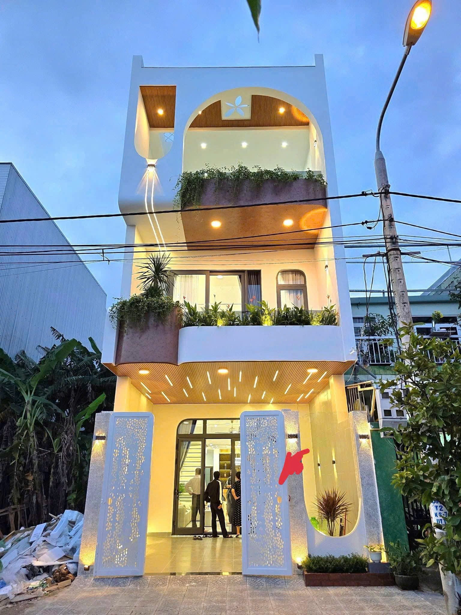 SIÊU HOT NHÀ CHÍNH CHỦ GẦN CHỢ BÌNH CHÁNH -  CHỈ 2.1 TỶ