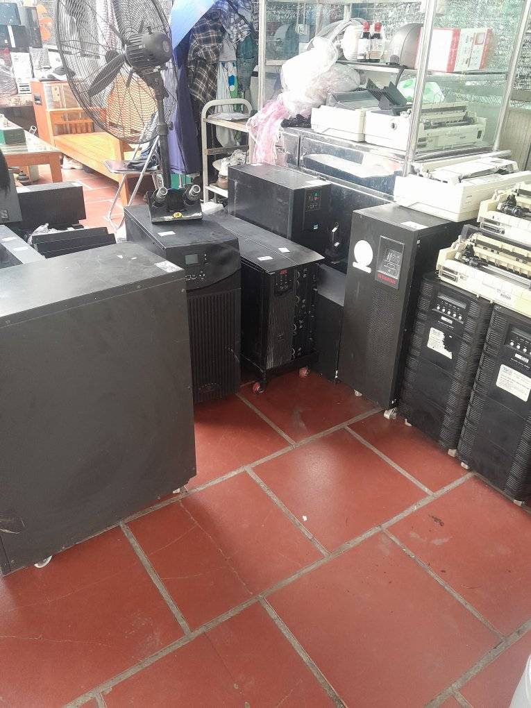 THU MUA BỘ LƯU ĐIỆN UPS CŨ