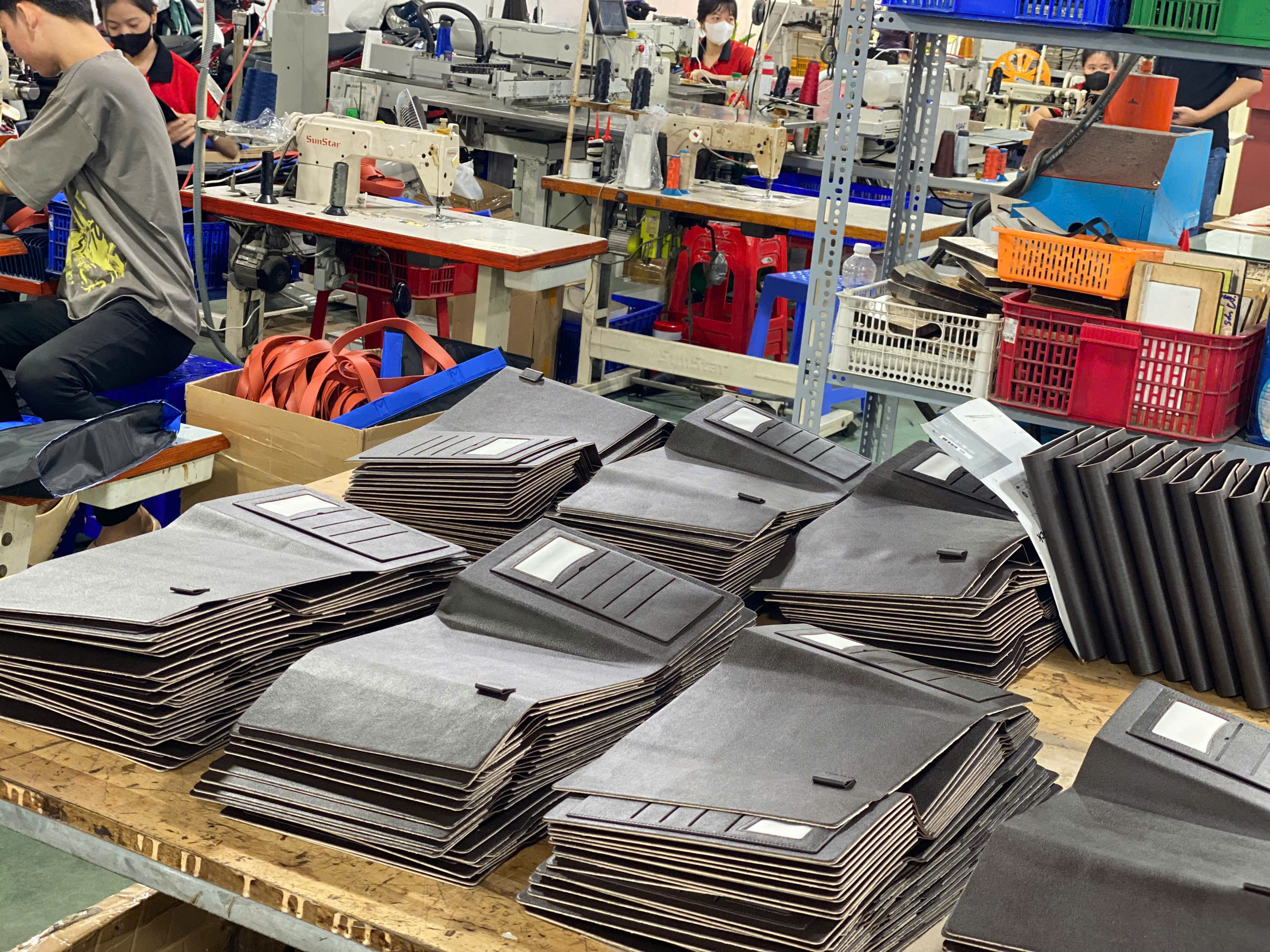 Xưởng đồ da chuyên sản xuất quà tặng doanh nghiệp uy tín – 0812.213.929