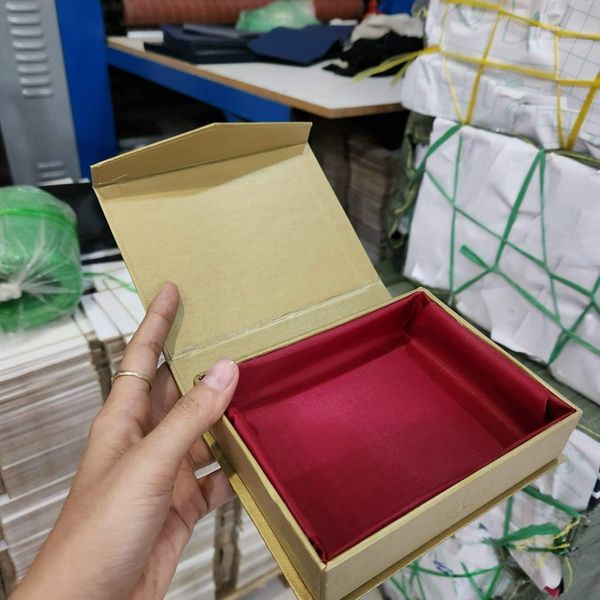 Nhận gia công sản xuất các mẫu hộp giáy, bao bì các loại - XTC