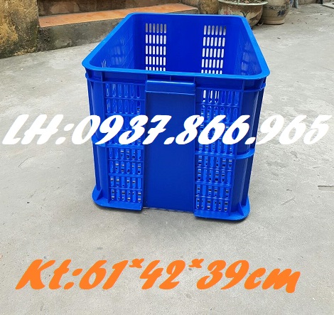 Sọt nhựa trong kho xưởng, sóng nhựa hở, sóng nhựa công nghiệp