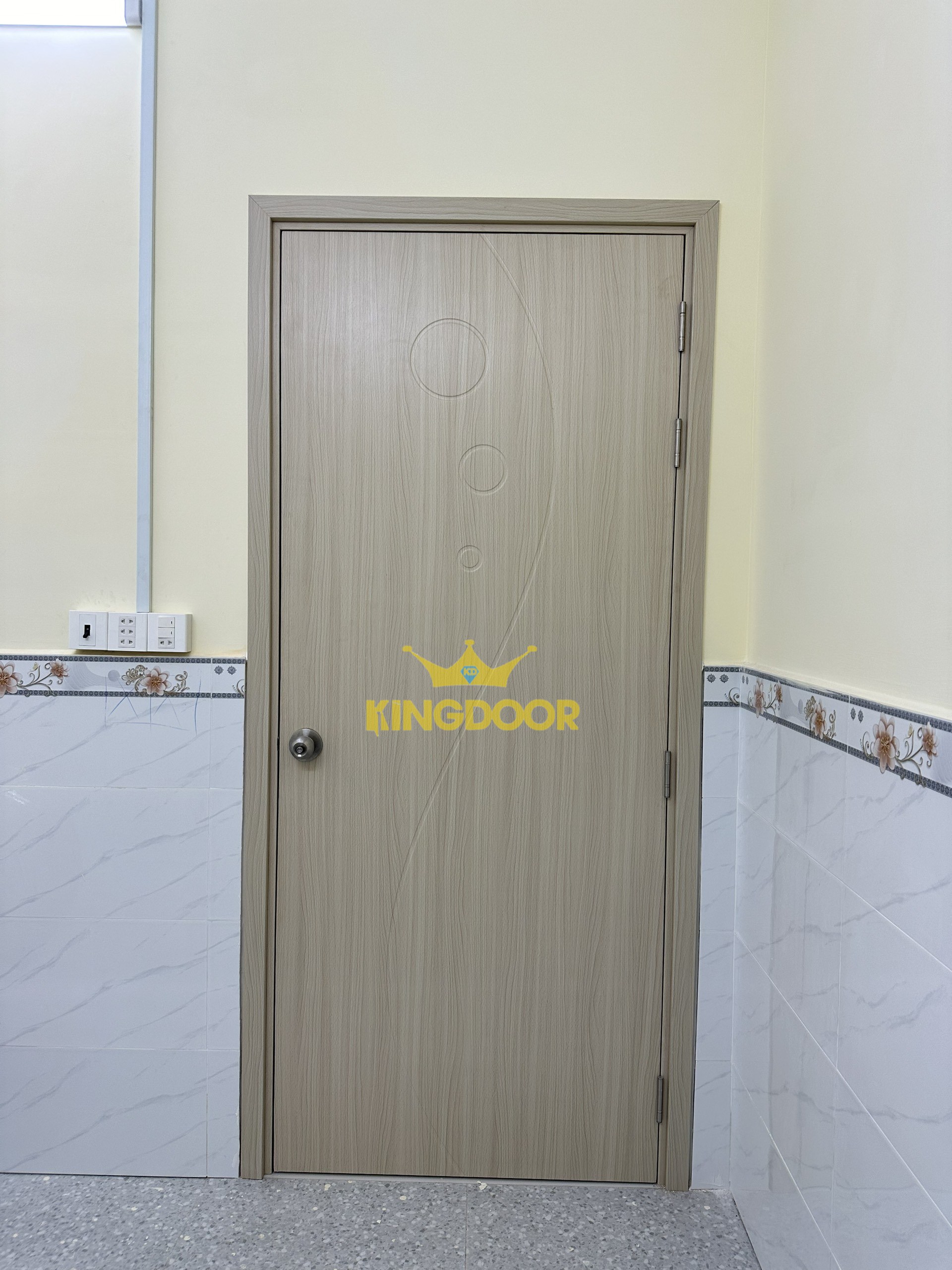 Cửa Nhựa Composite Vẻ Đẹp Độc Đáo Tại Bình Định