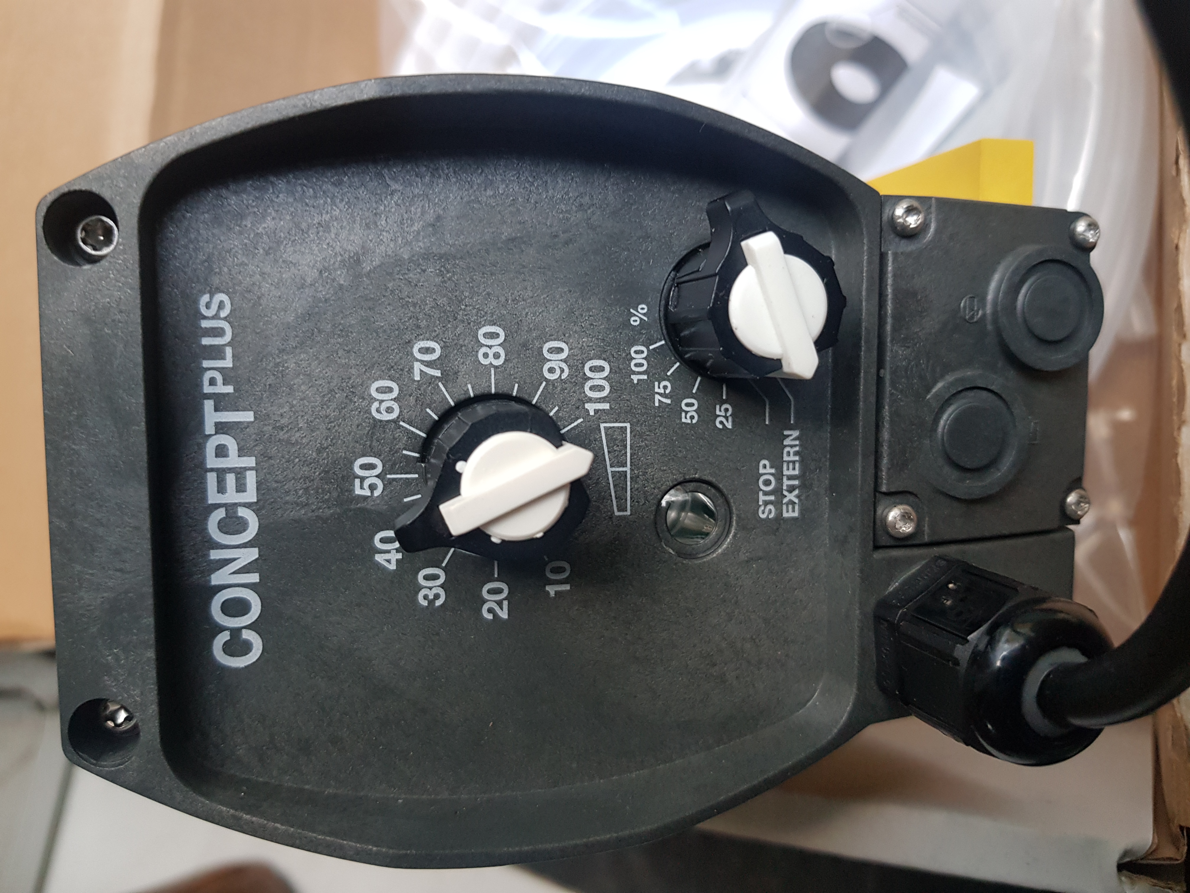 Bơm định lượng hóa chất concept Plus hãng ProMinent CNPB1602PVT209A010