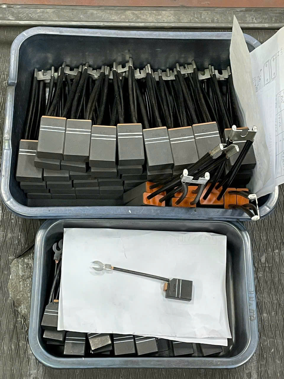 Cảm nhận sự khác biệt với chổi than công nghiệp tiên tiến