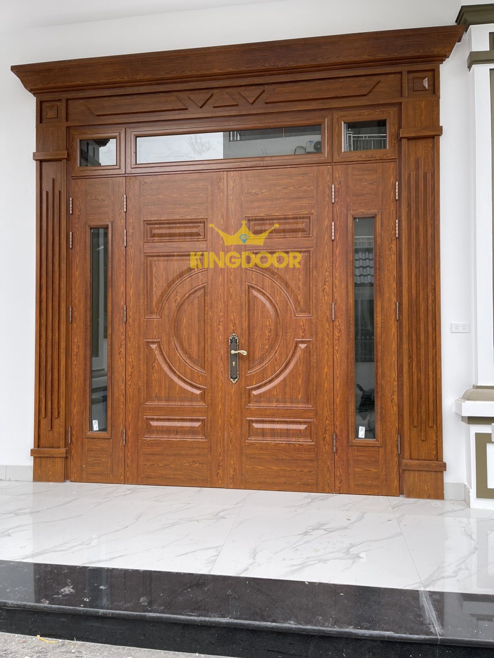 Giá Cửa Thép Vân Gỗ Tại Phú Nhuận - Cửa Thép Chính Hãng