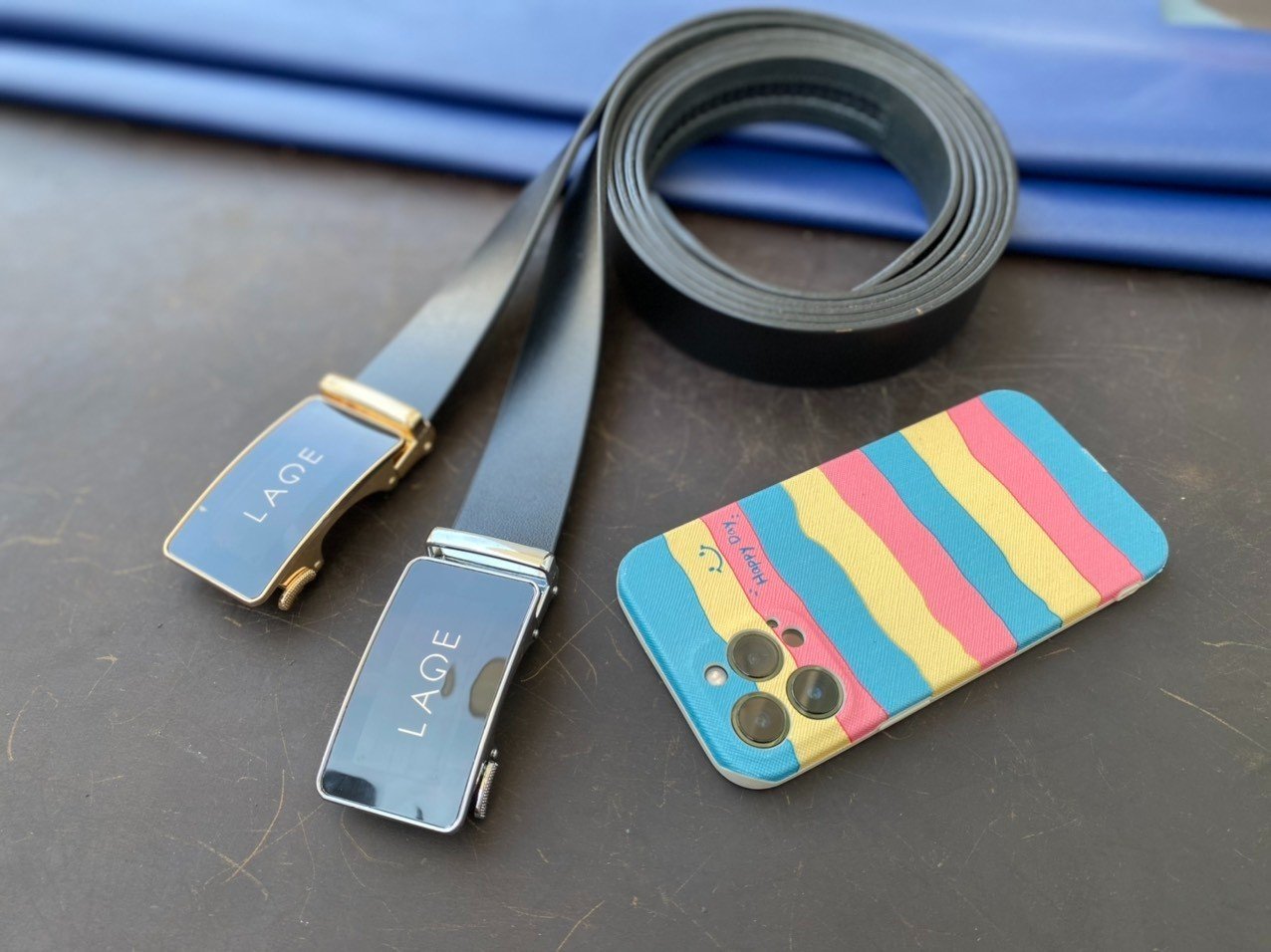 Xưởng Sản Xuất Không Qua Nhà Phân Phối Chuyên Đồ Da