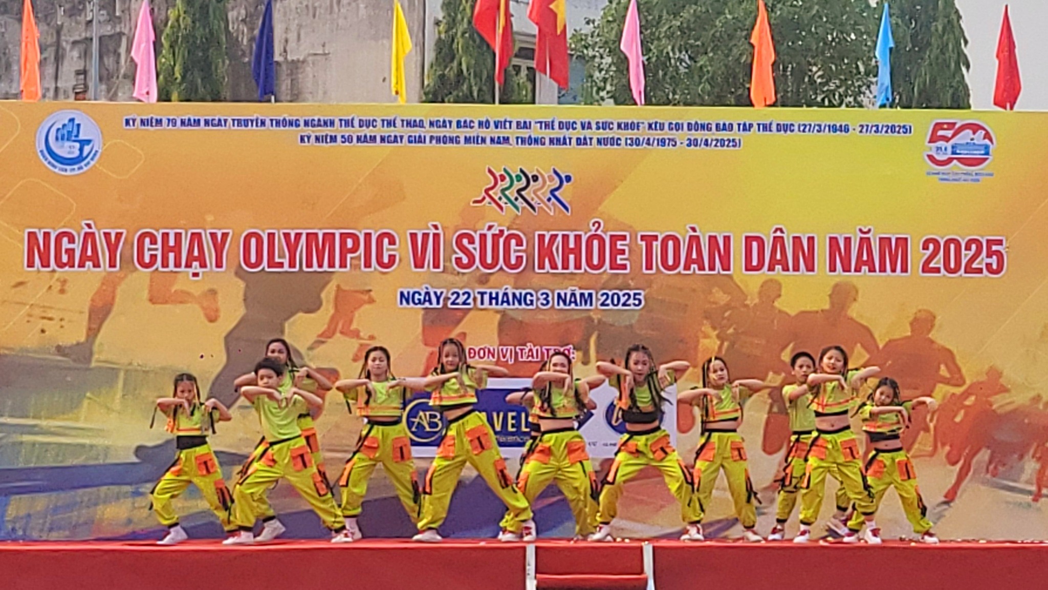 Dạy nhảy hiện đại cho trẻ em,Kpop Kids, Tiktok Kids, tại hcm GoldstarDance Club
