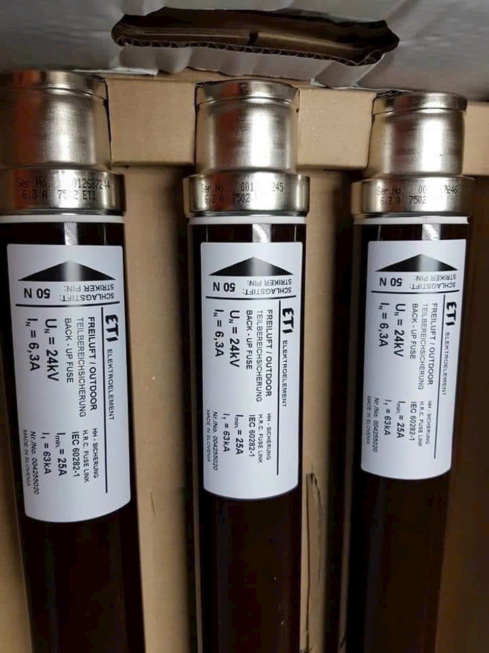 Cầu chì công nghiệp , cầu chì động cơ, cầu chì tủ điện, cầu chì trạm biến áp