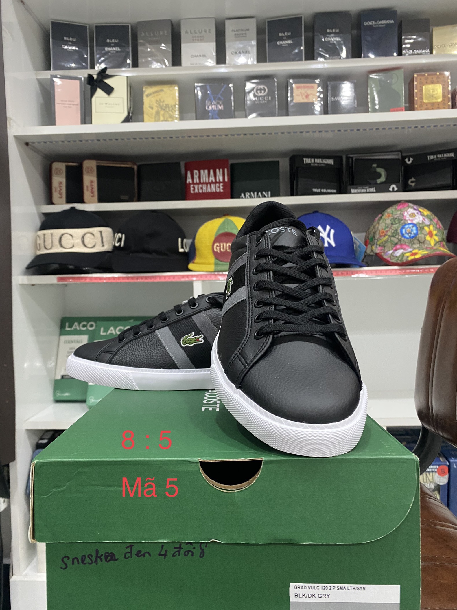 Giày lacoste siêu đẹp cam kết chính hãng nhập từ Mỹ