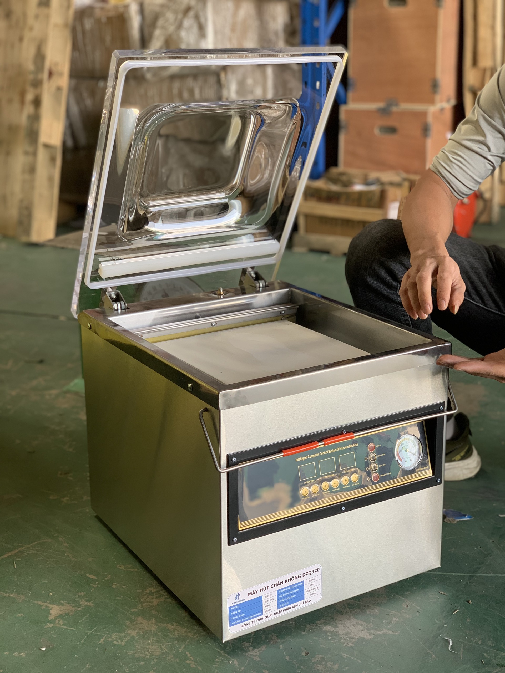 Hút chân không công nghiệp mini DZQ320