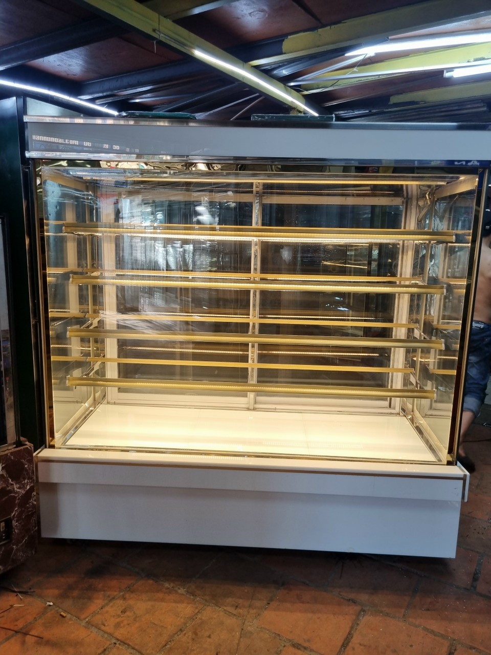 Thanh Lý Tủ Trưng bày Bánh Kem Wusheng, Hàng Mới 95%