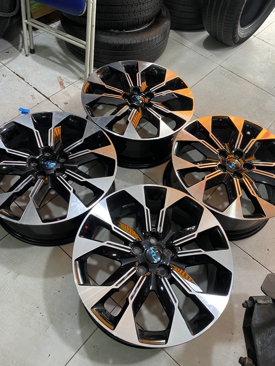 Mâm zin tháo xe Kia Carnival 19 inch