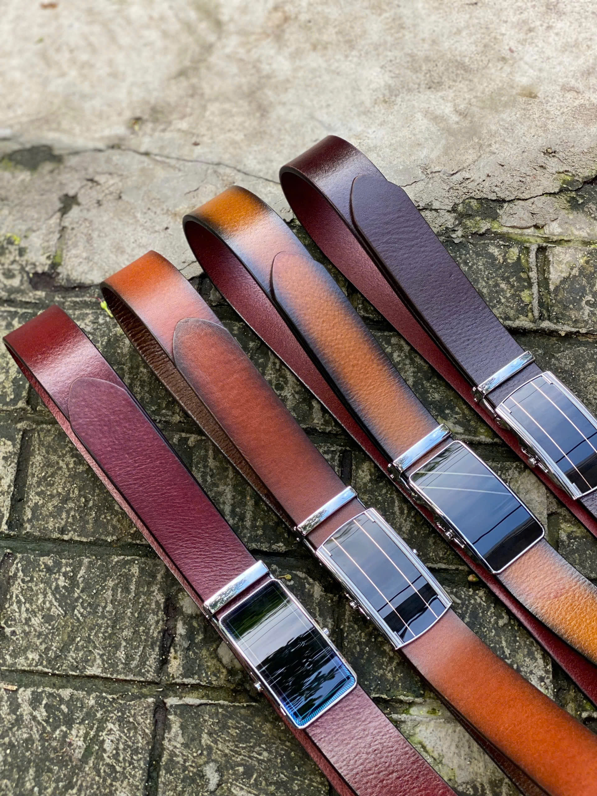 Sản Xuất Đồ Da Cao Cấp Chất Lượng, Bền Bỉ, Sang Trọng