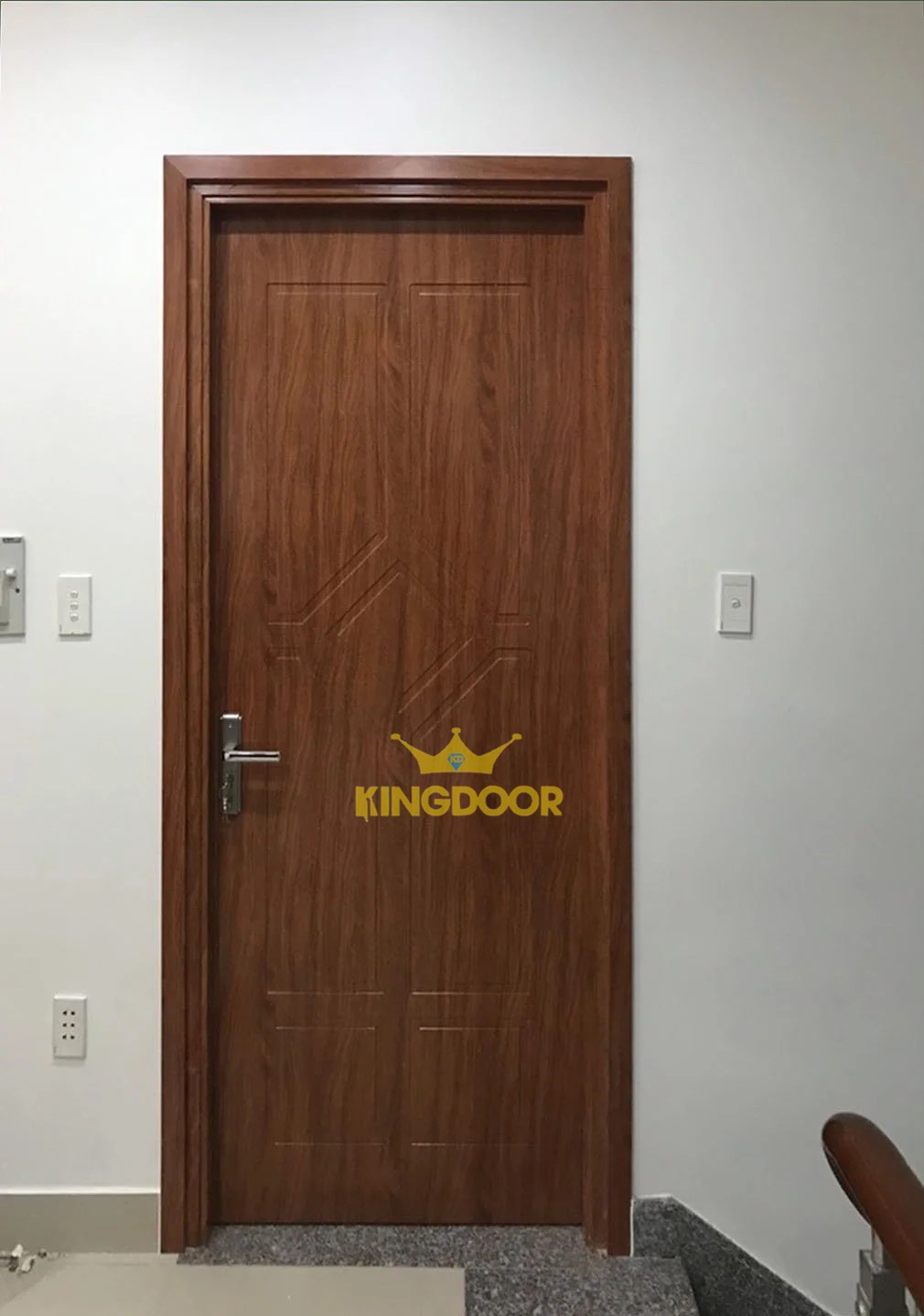 Cửa Nhựa Composite Đa Dạng Mẫu