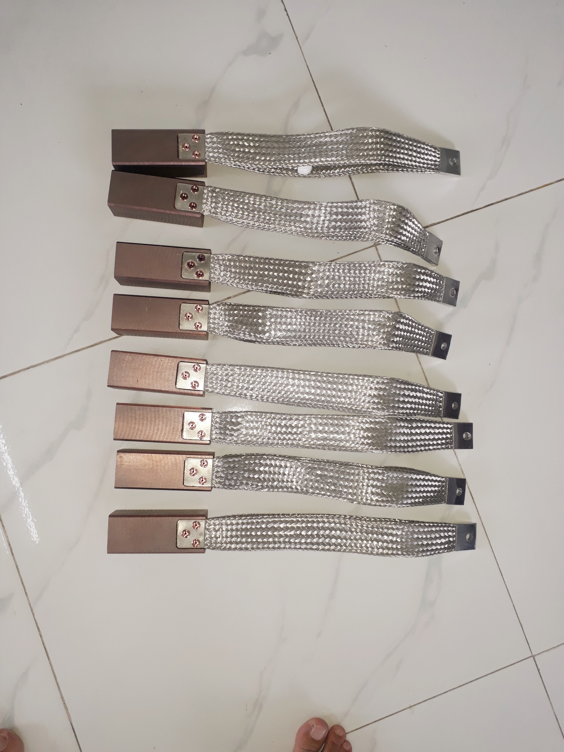 Cách lựa chọn chổi than công nghiệp phù hợp nhất cho động cơ của bạn