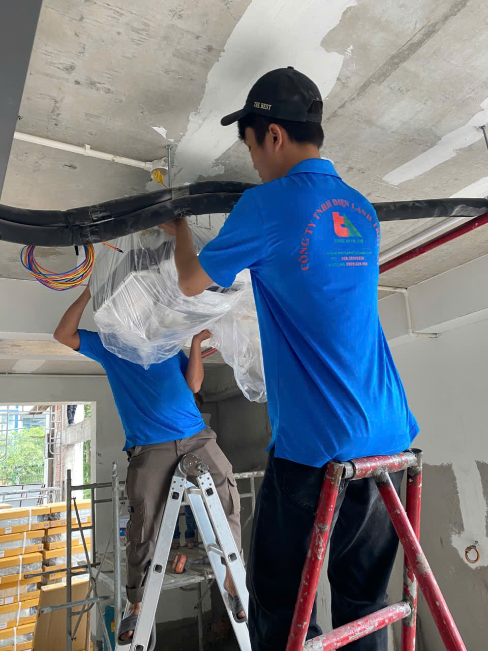 Máy Lạnh Âm Trần Mitsubishi Heavy FDT125VF1/FDC125VNX