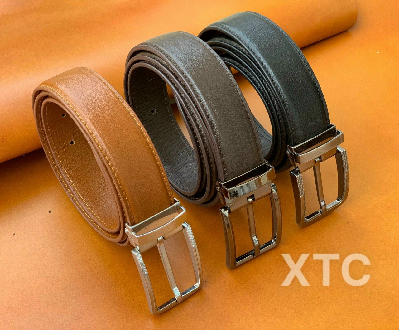 Xưởng chuyên sản xuất đồ da thật,chuyên phụ kiện thời trang nam .