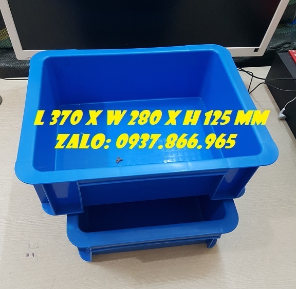 Hộp nhựa , khay nhựa có nắp, thùng nhựa bít, thùng nhựa b7 tại Hà Nô