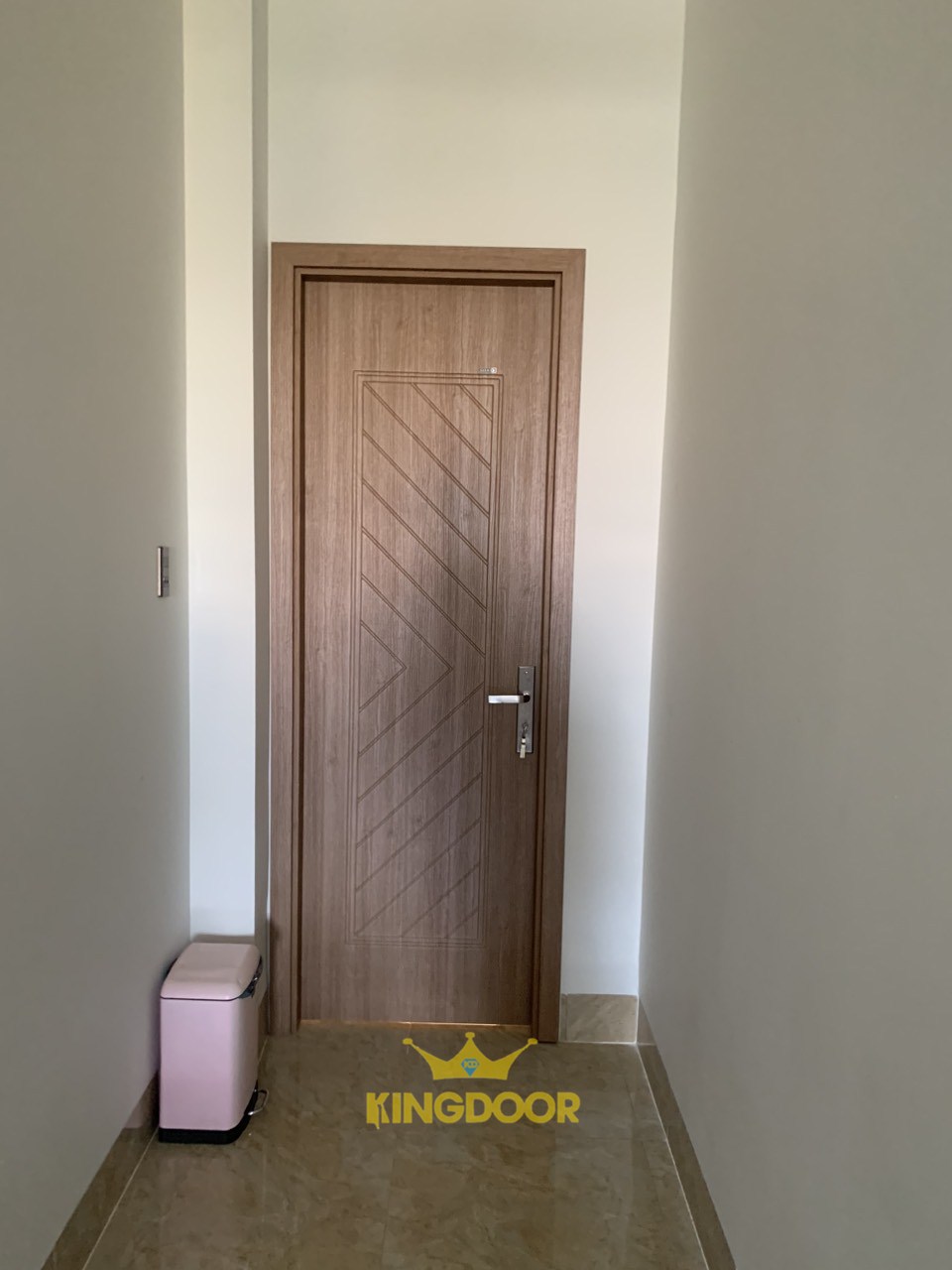 Cửa Nhựa Uy Tín Giá Rẻ Cho Phòng Ngủ