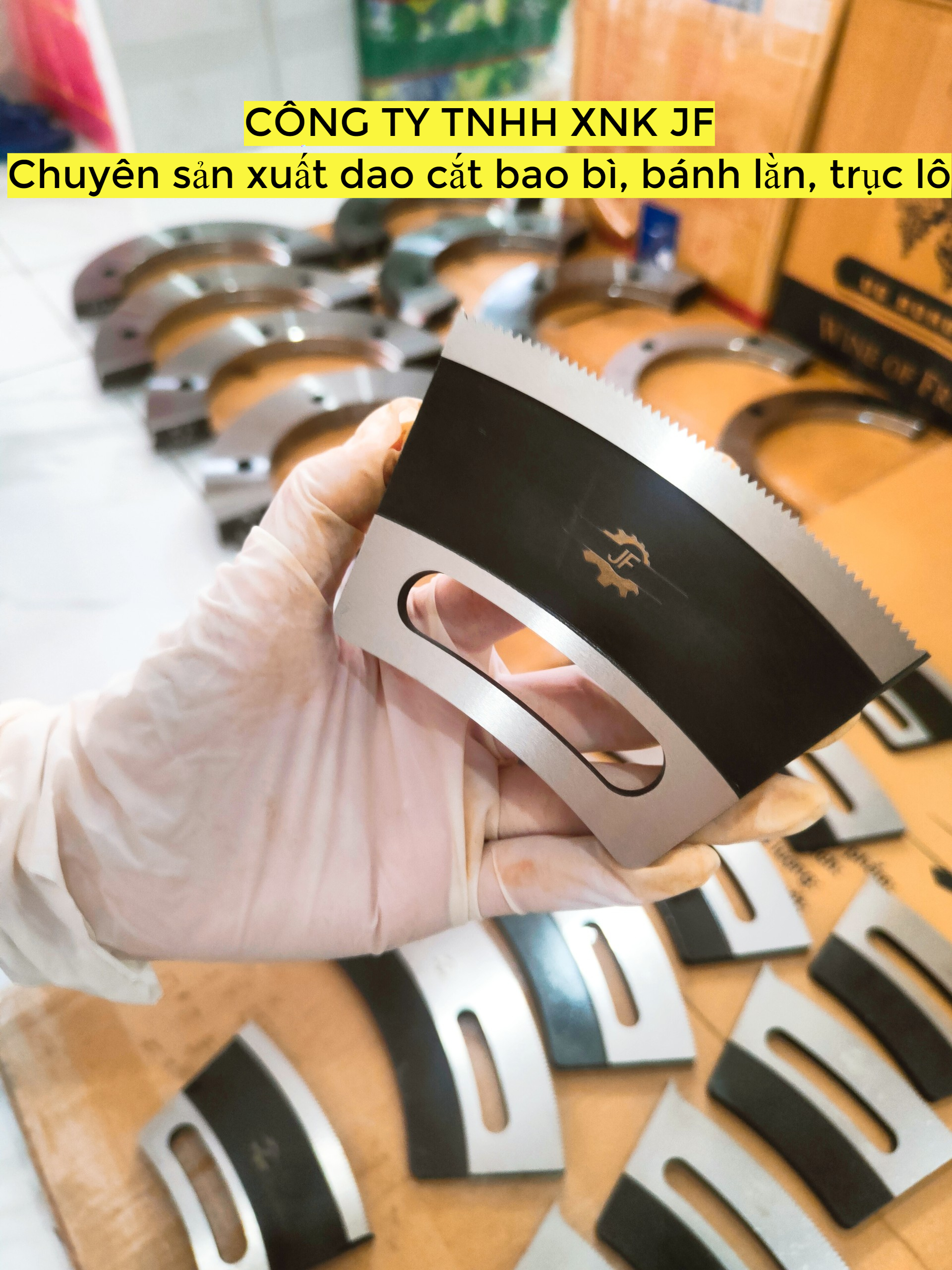 Sản xuất dao bổ chạp thùng carton