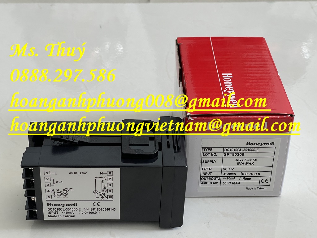 Bộ điều khiển nhiệt độ DC1040CR-301000-E - Honeywell chính hãng