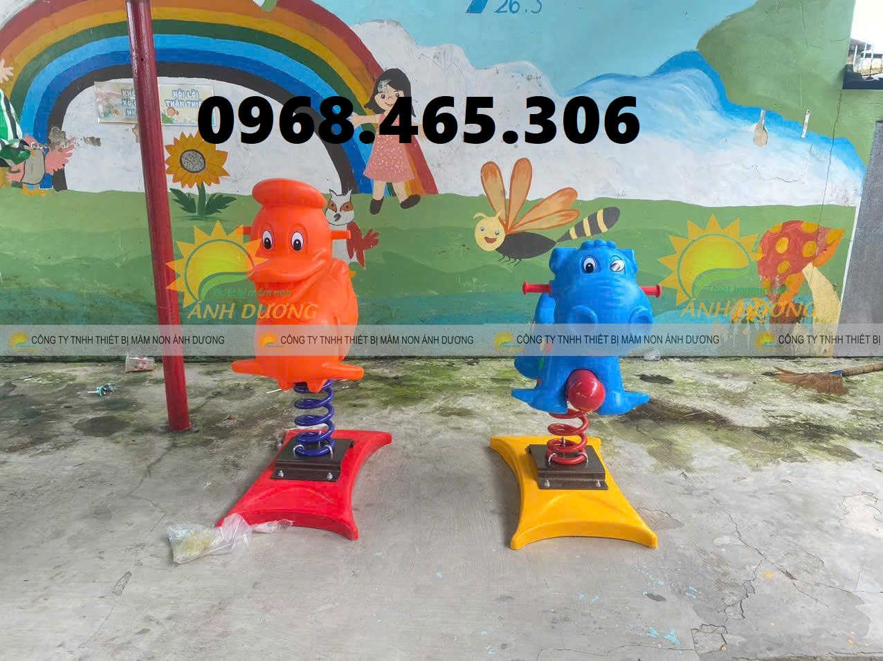 Đu quay ngựa trẻ em, thang leo xích đu trẻ em ngoài trời