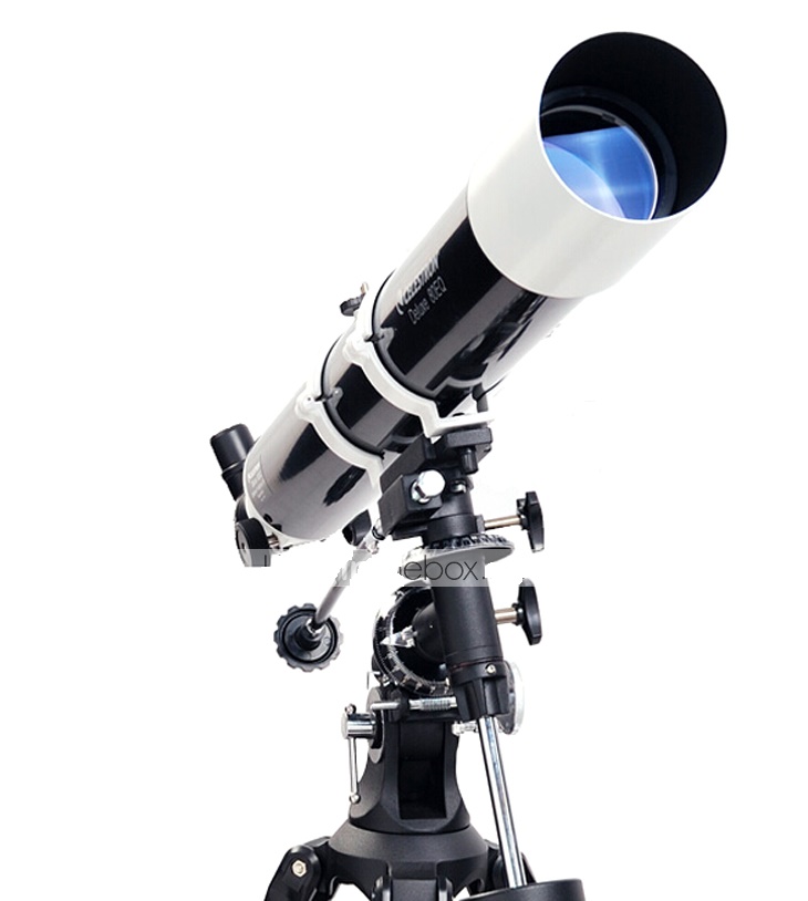 Celestron Deluxe 80F900EQ