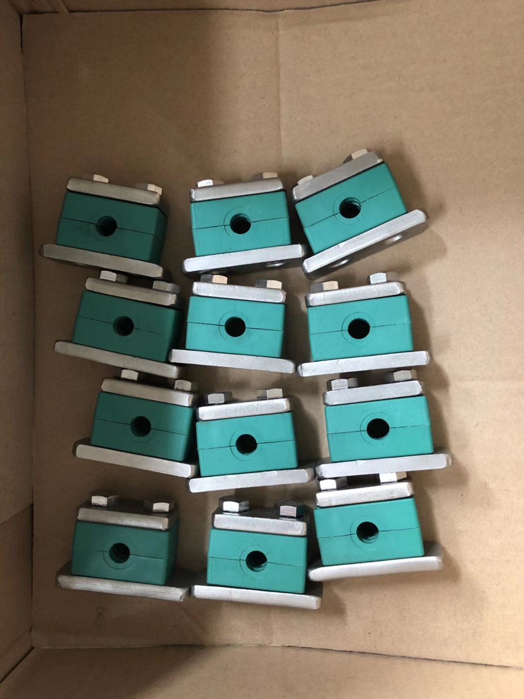 Đai ôm omega, Cùm ống inox, Cùm kẹp ống nhựa