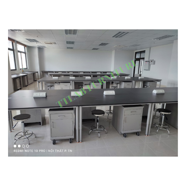 Bàn thí nghiệm linh hoạt
