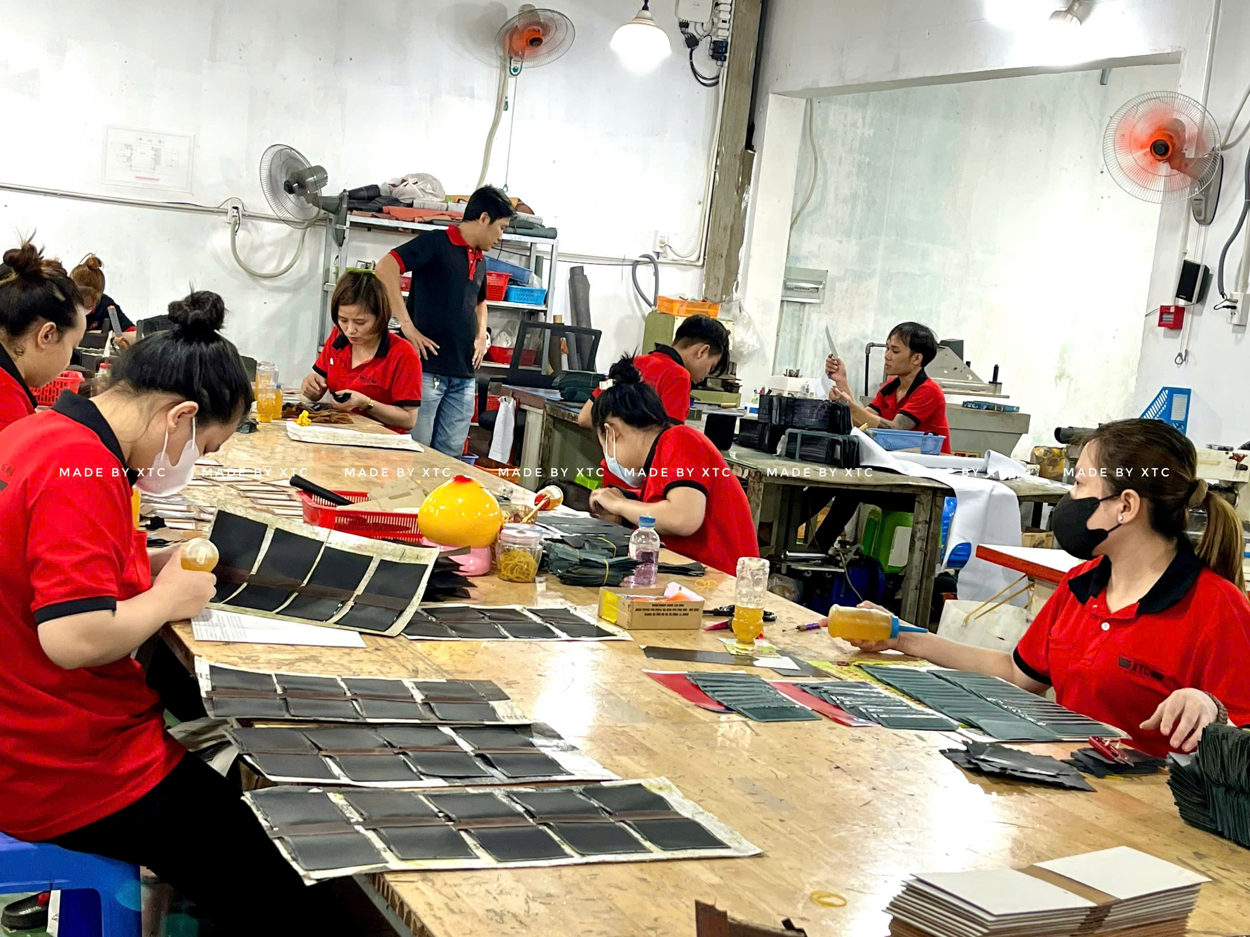 xưởng đồ da thật chuyên sỉ