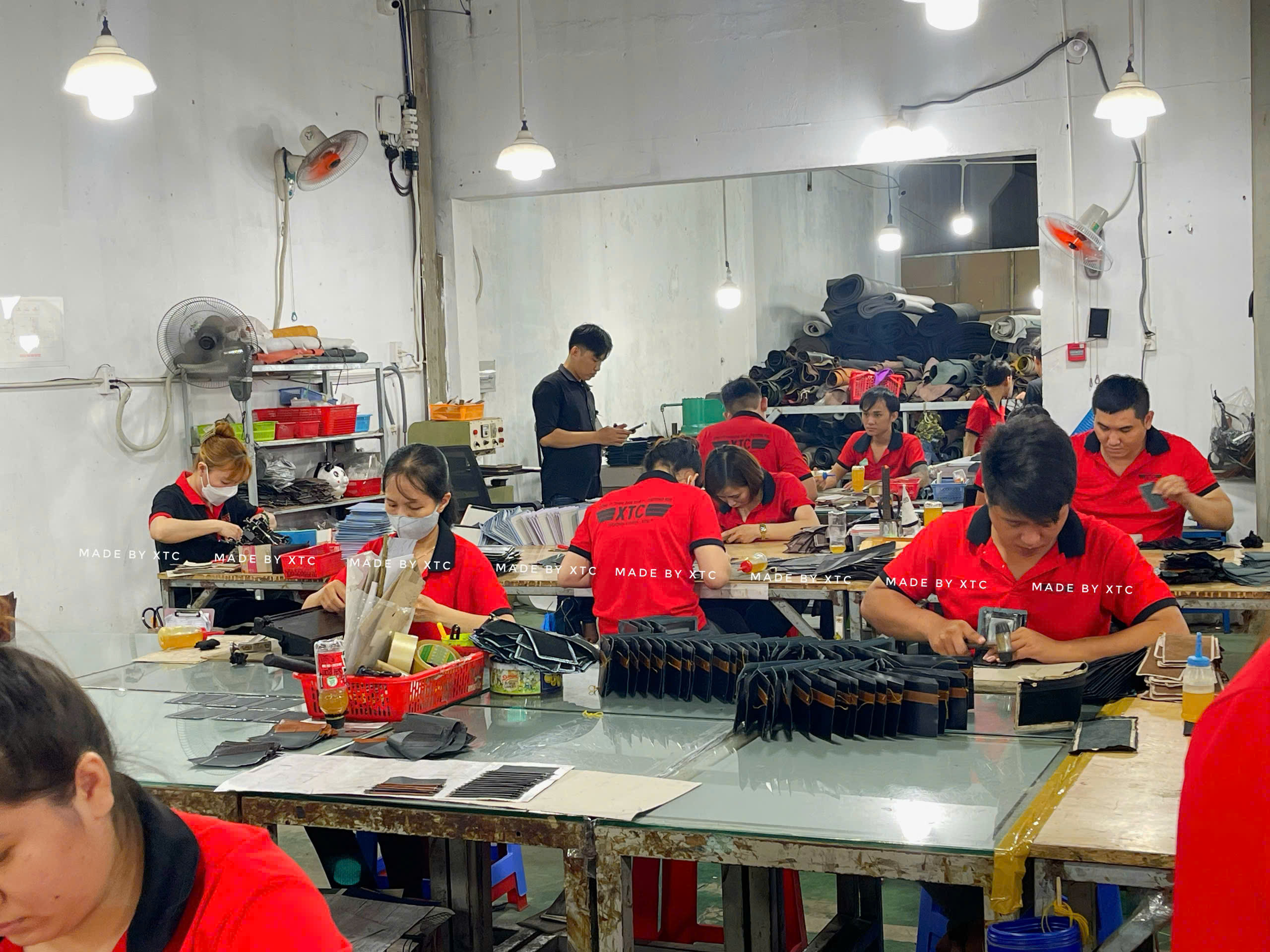 công ty sản xuất đồ da sỉ làm hàng xuất khẩu quốc tế