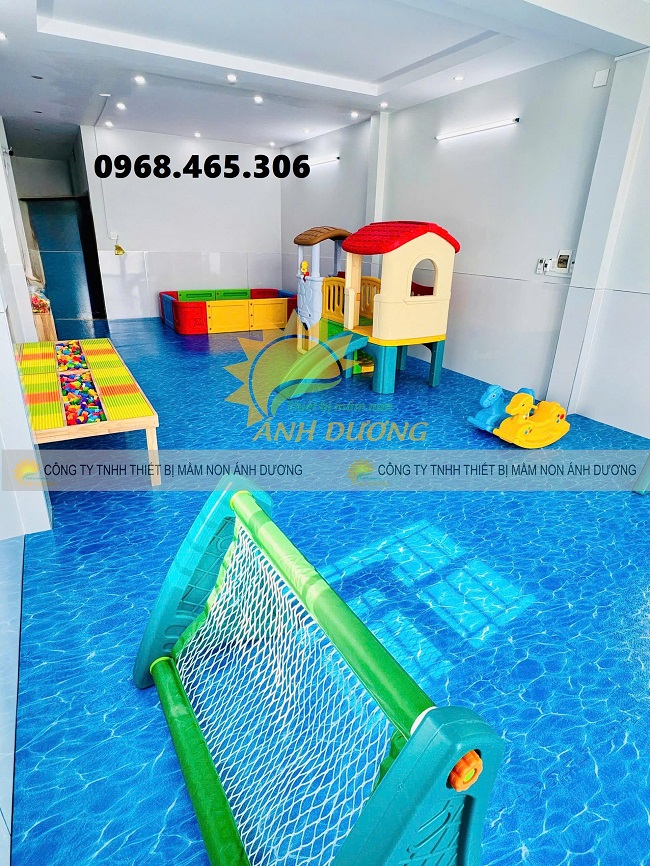 Bàn xếp lego trẻ em, bàn chơi lego cho bé bằng gỗ