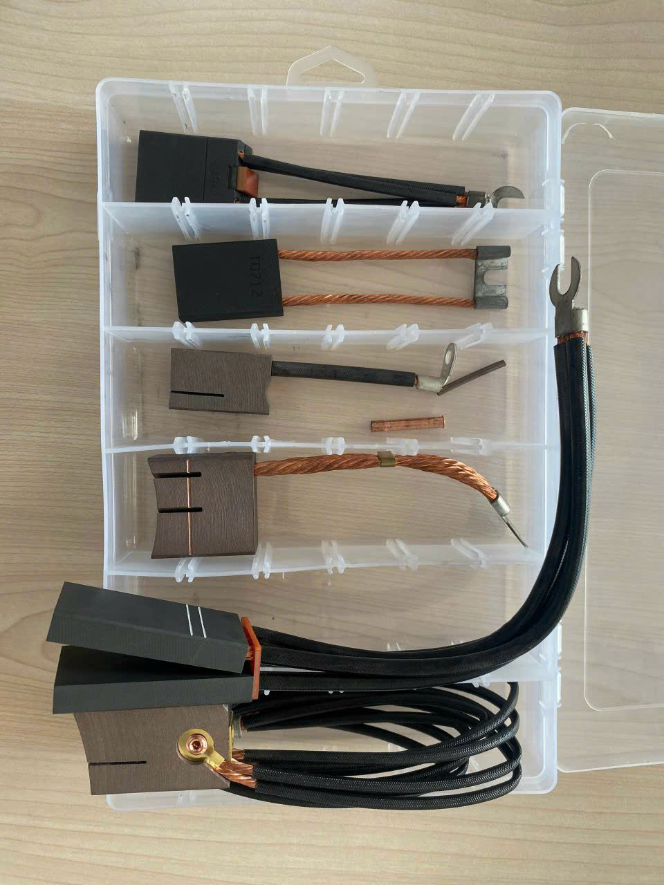 Chổi than E49, chổi than E50, chổi Than E55, Chổi than EG4, chổi than K14Z3