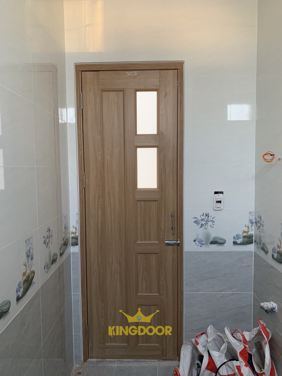 Cửa Nhựa Đài Loan Chi Phí Ít Phát Sinh