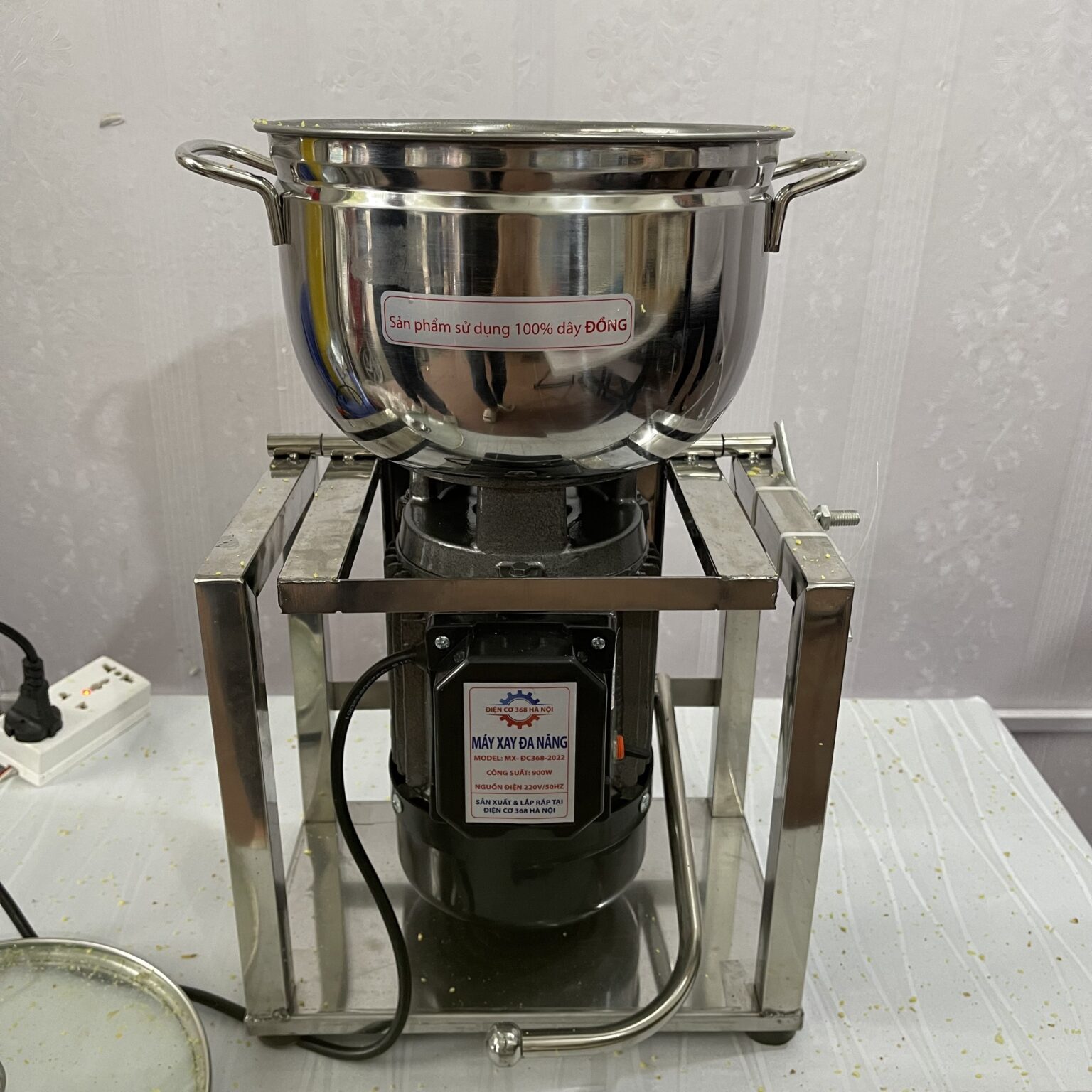 Máy xay đa năng chân hộp INOX 750W nồi 20cm có kèm quà tặng