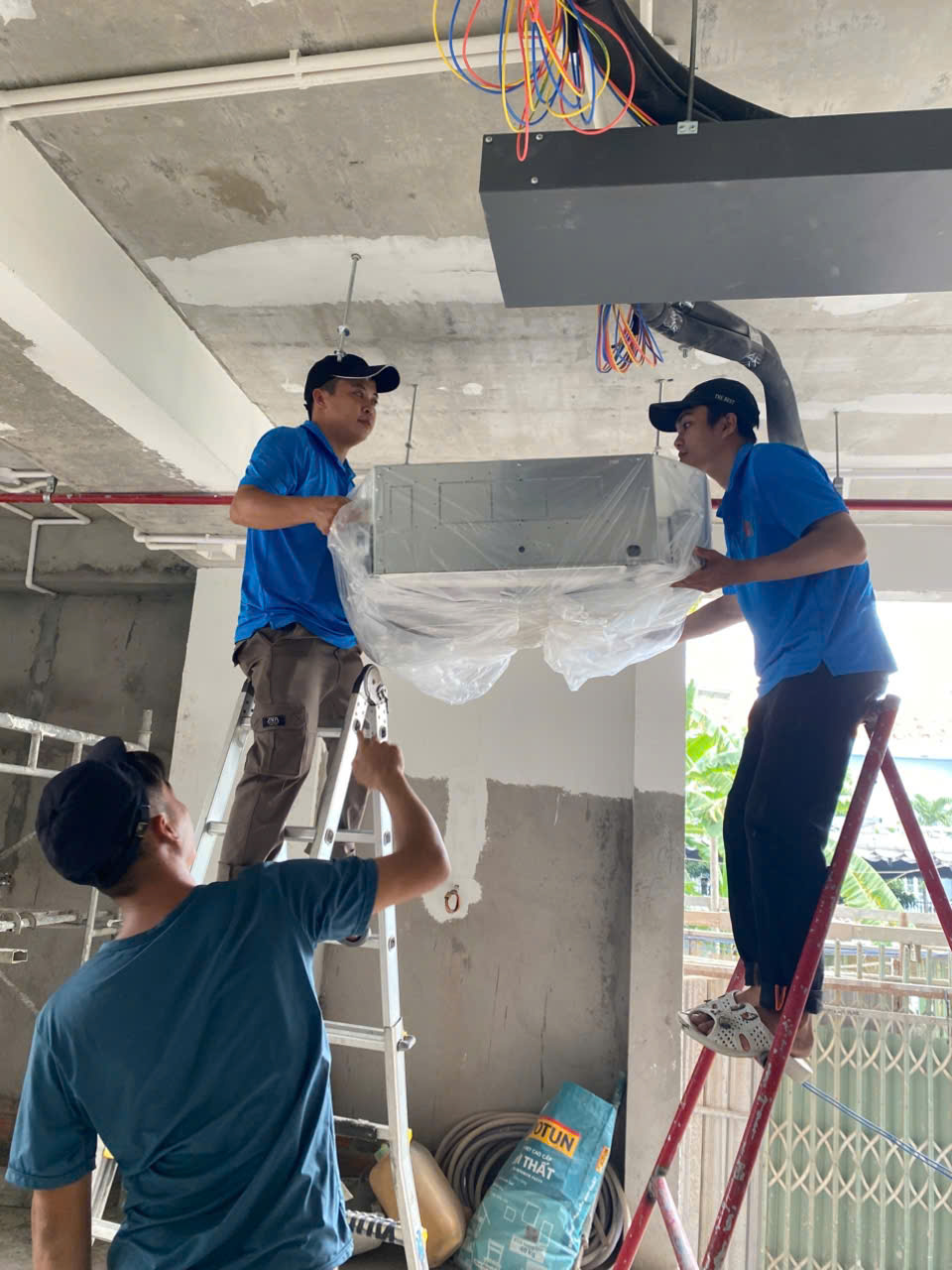 Máy lạnh âm trần AQA - NC24TRN