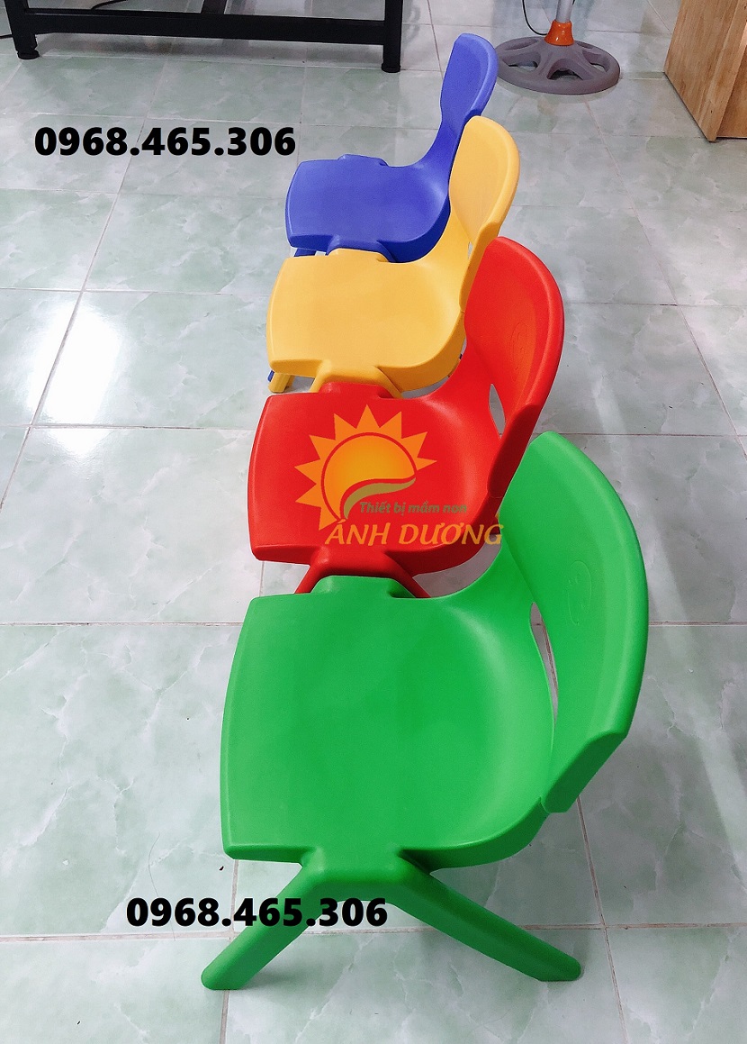 Ghế nhựa đúc mầm non nhập khẩu nhiều màu