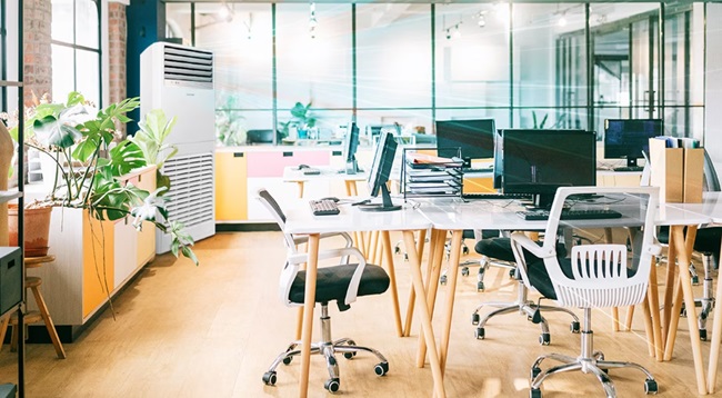 Lắp máy lạnh tủ đứng 5.0 HP cho nhà hàng