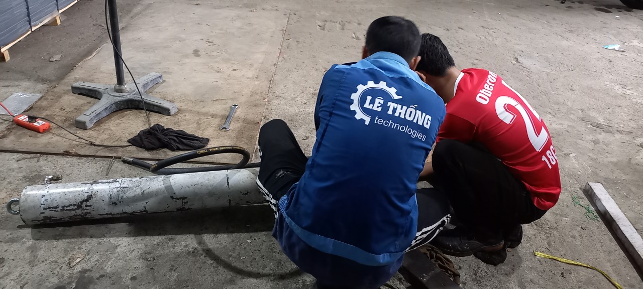 Sua Chua Xi Lanh Thuy Luc