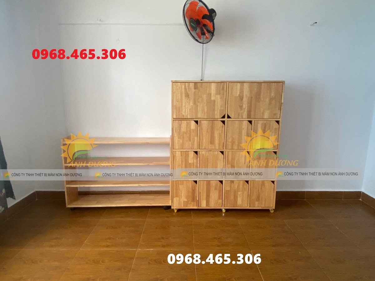 Tủ cặp balo mầm non có cửa, tủ cặp mầm non bằng gỗ
