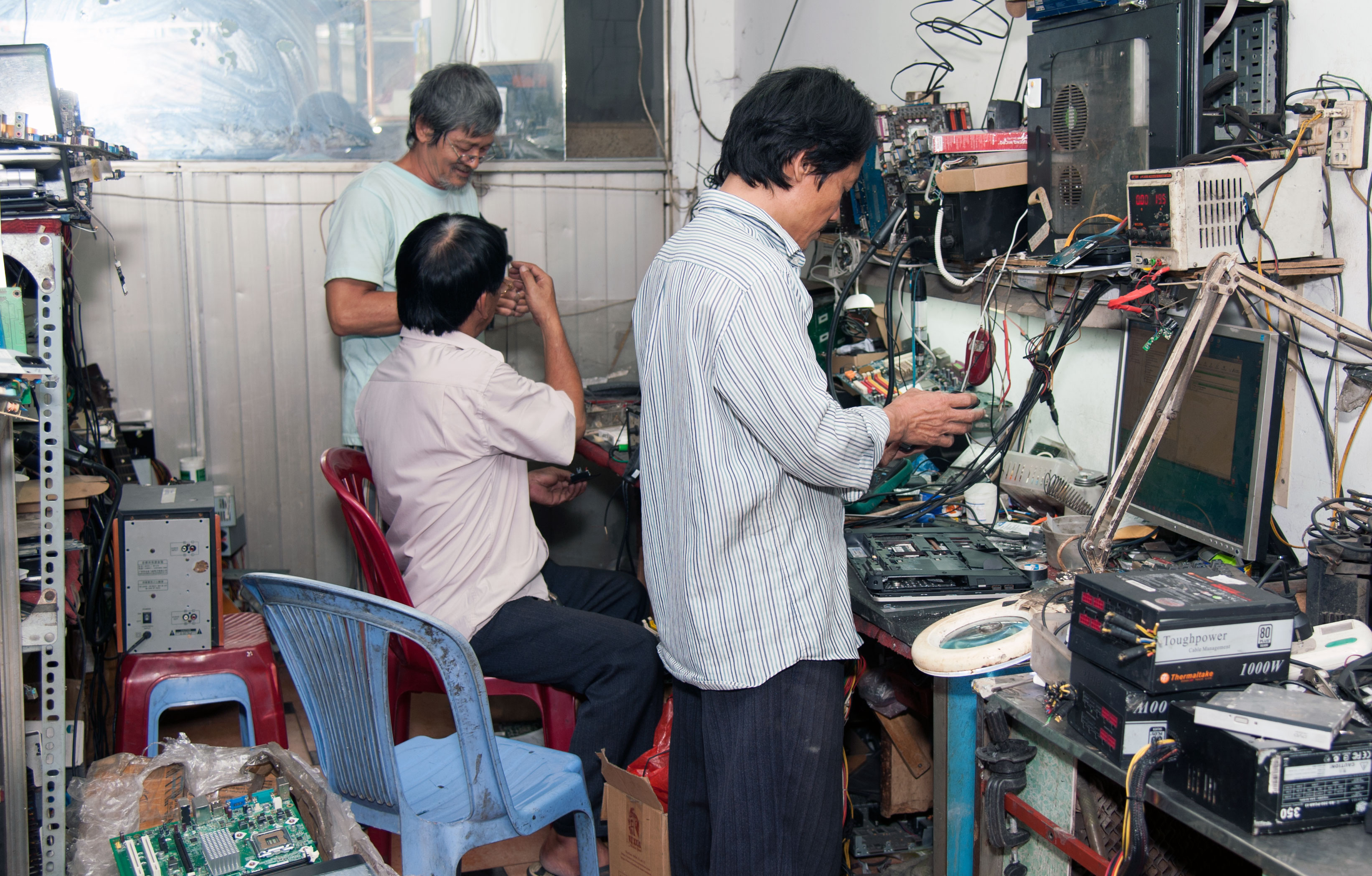 Dịch vụ sửa máy tính Đà Nẵng gần đây, chuyên sửa chữa máy vi tính để bàn, sửa la