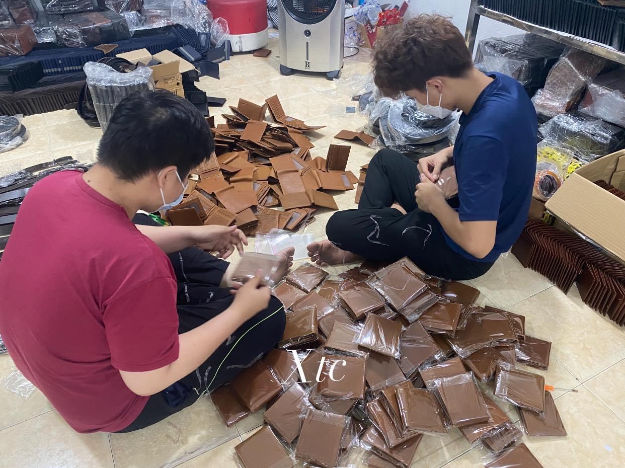 HÀNG XUẤT CAMPUCHIA BỊ BOM CẦN THANH LÝ 2000C VÍ ĐỒNG GIÁ 35K