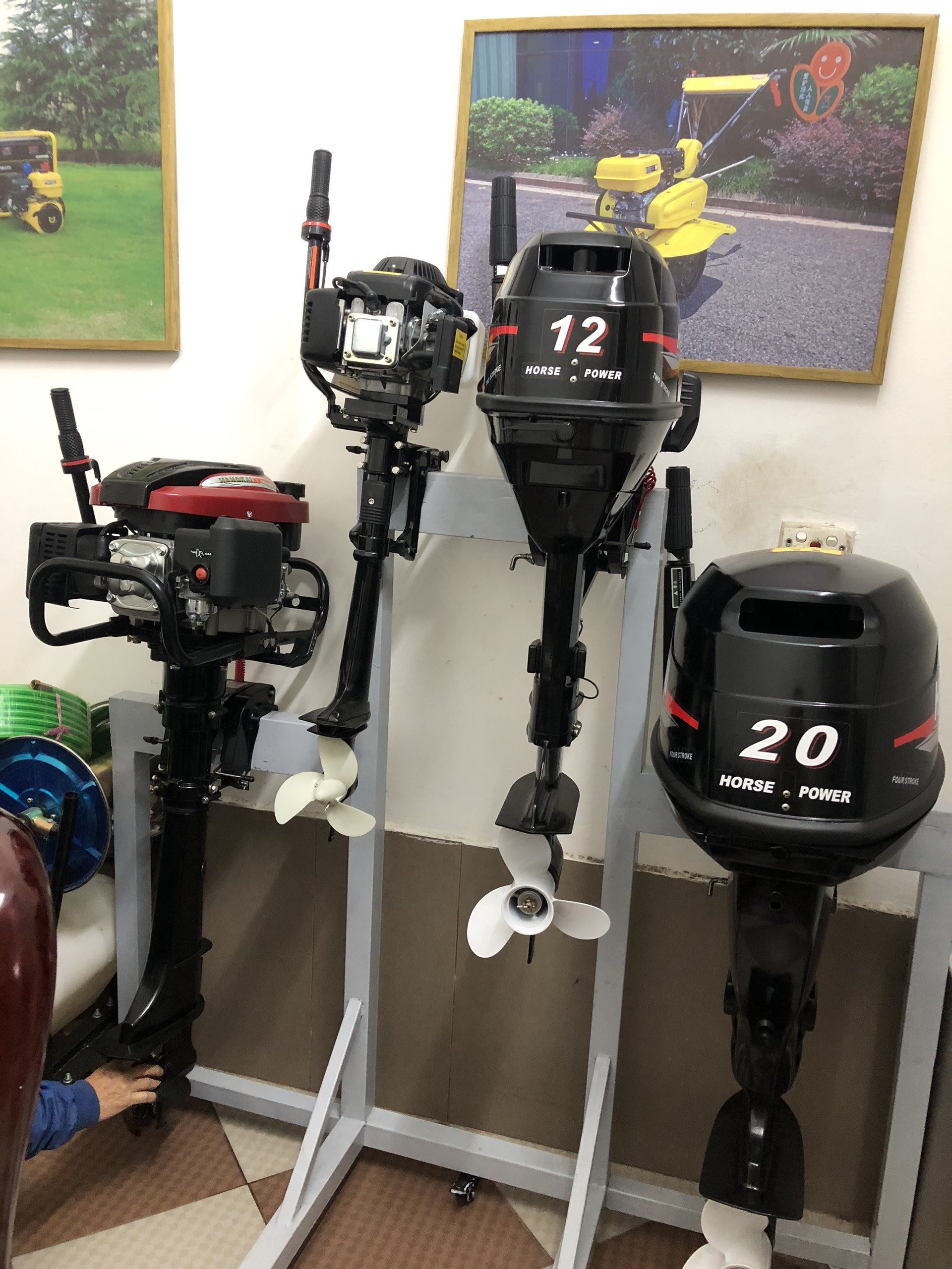 ĐỘNG CƠ THUYỀN 4 NGỰA CHẠY XĂNG THANH LÝ - LH 0971.239.110