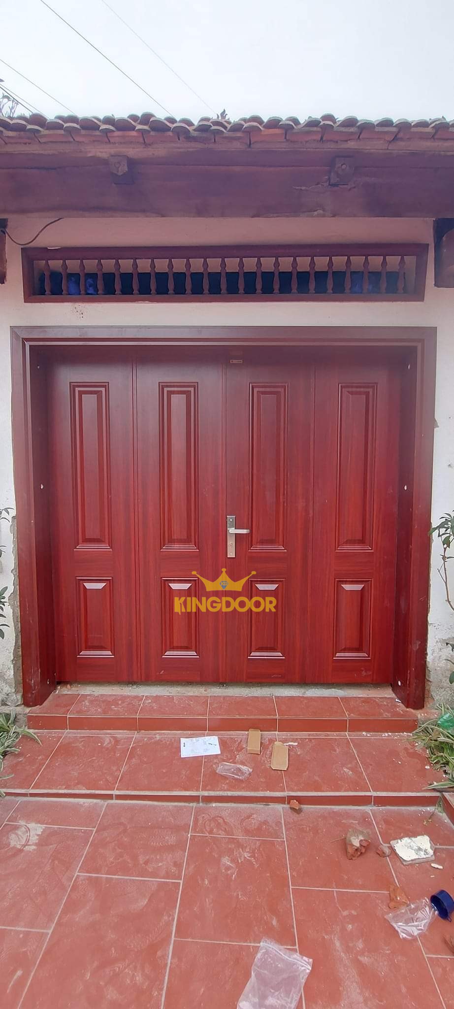 Cửa Thép Vân Gỗ Tại Bình Định - Mẫu Cửa Thép Ban Công