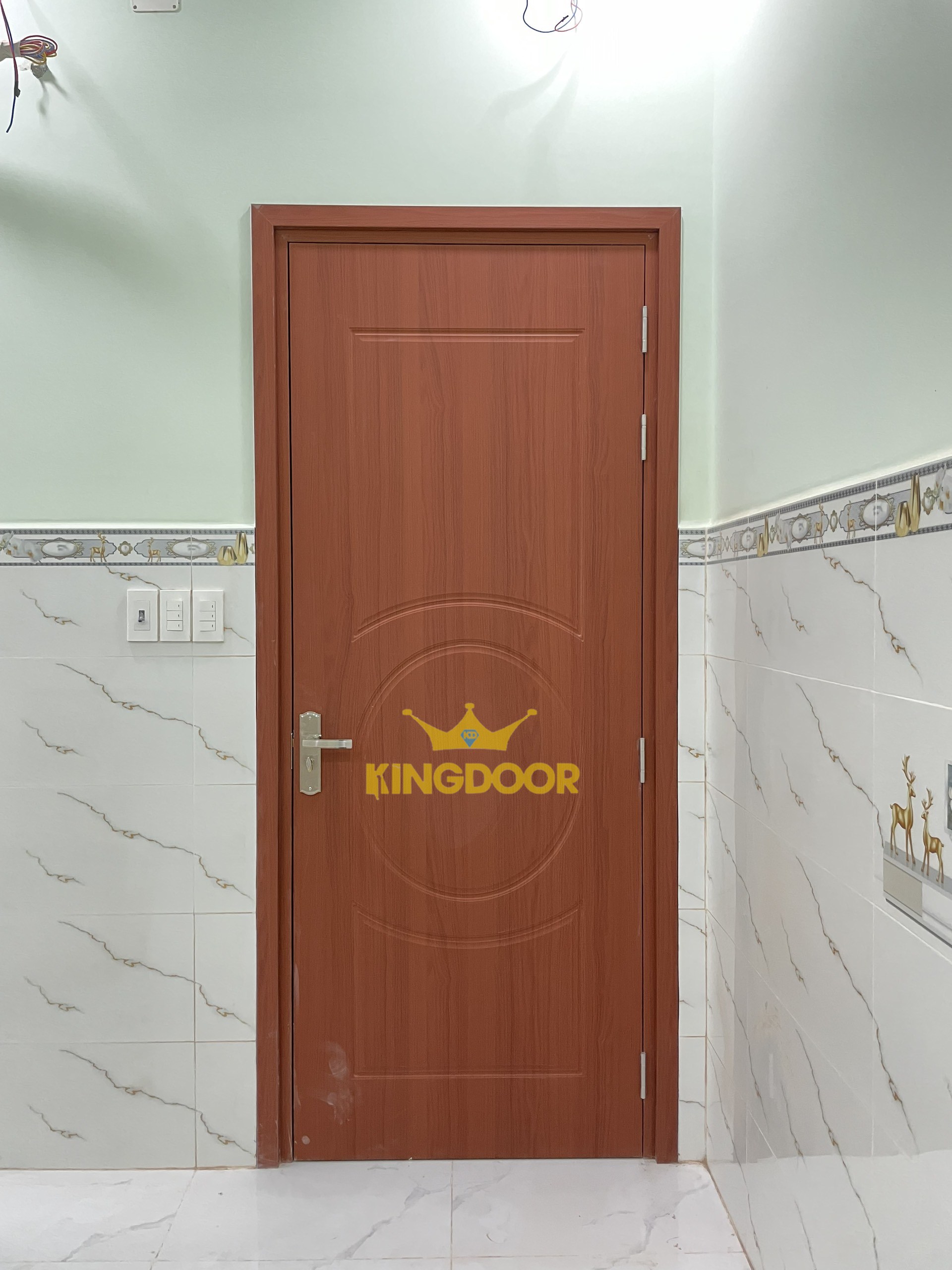 Cửa Nhựa Composite Tại Long Khánh