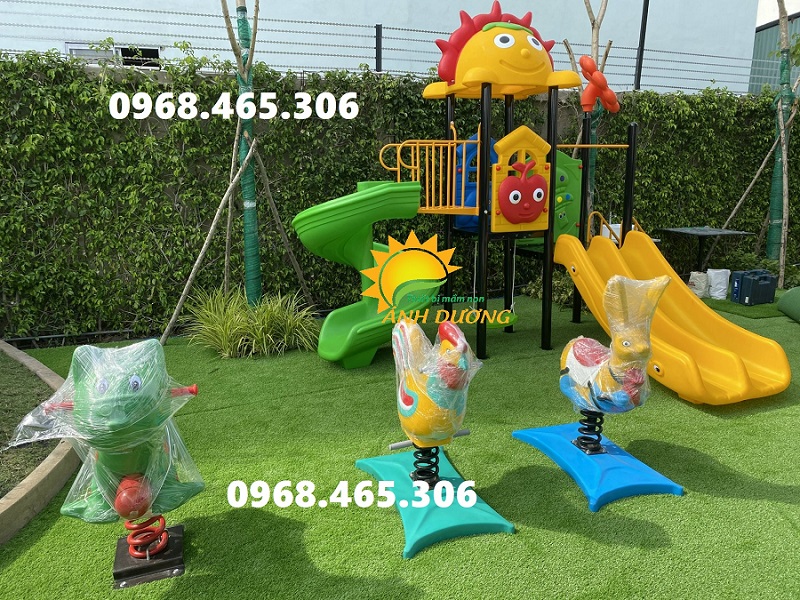 Cầu trượt xích đu khu vui chơi trẻ em, thú nhún lò xo trẻ em