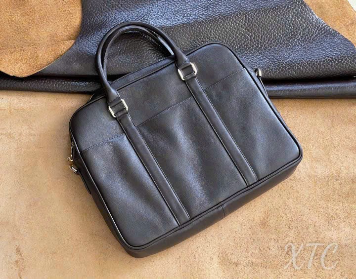 Xưởng chuyên sản xuất đồ da  - Đảm bảo uy tín và chất lượng