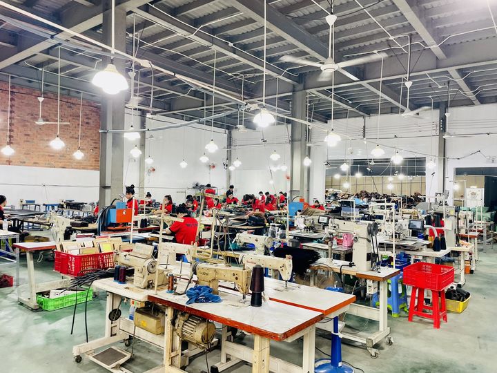 Xưởng sản xuất sản phẩm đồ da thật