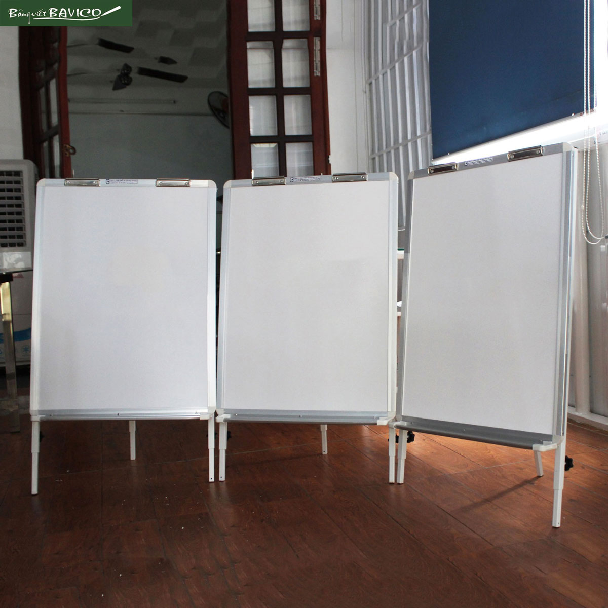 BẢNG FLIPCHART VIẾT BÚT LÔNG POLY TAIWAN